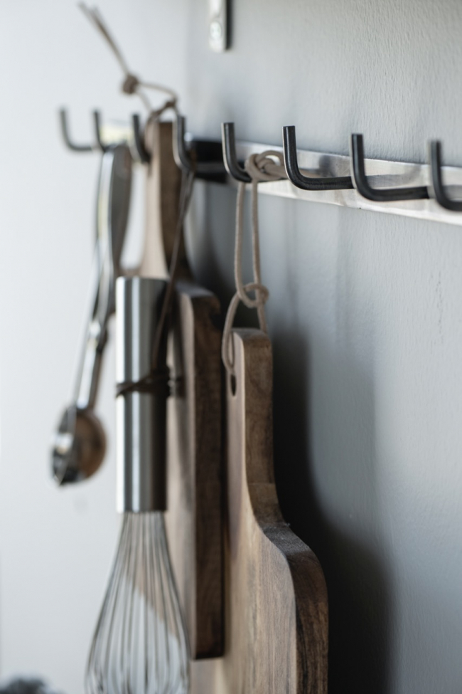 Koukkulista 'Antique brass' - Hopea