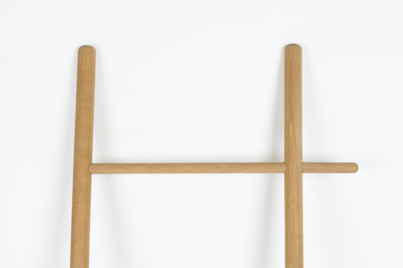 Vaateripustin 'Jhon' - Puu