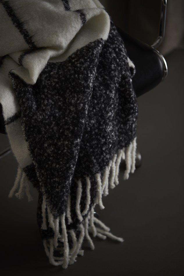 Heittopeitto 'Carl' 130x170 - Musta/Valkoinen