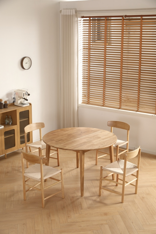 Ruokapöytä 'Saba' Pyöreä 120 cm - Tammi