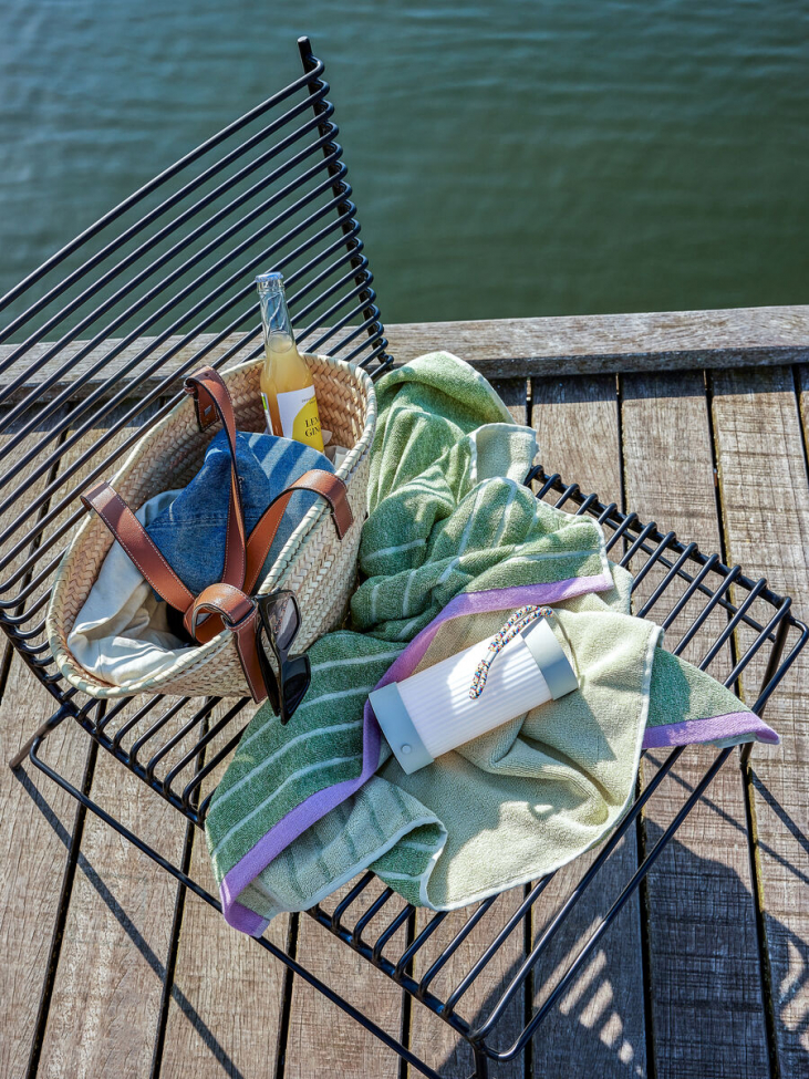 String Lounge Tuoli 'Park' - Musta