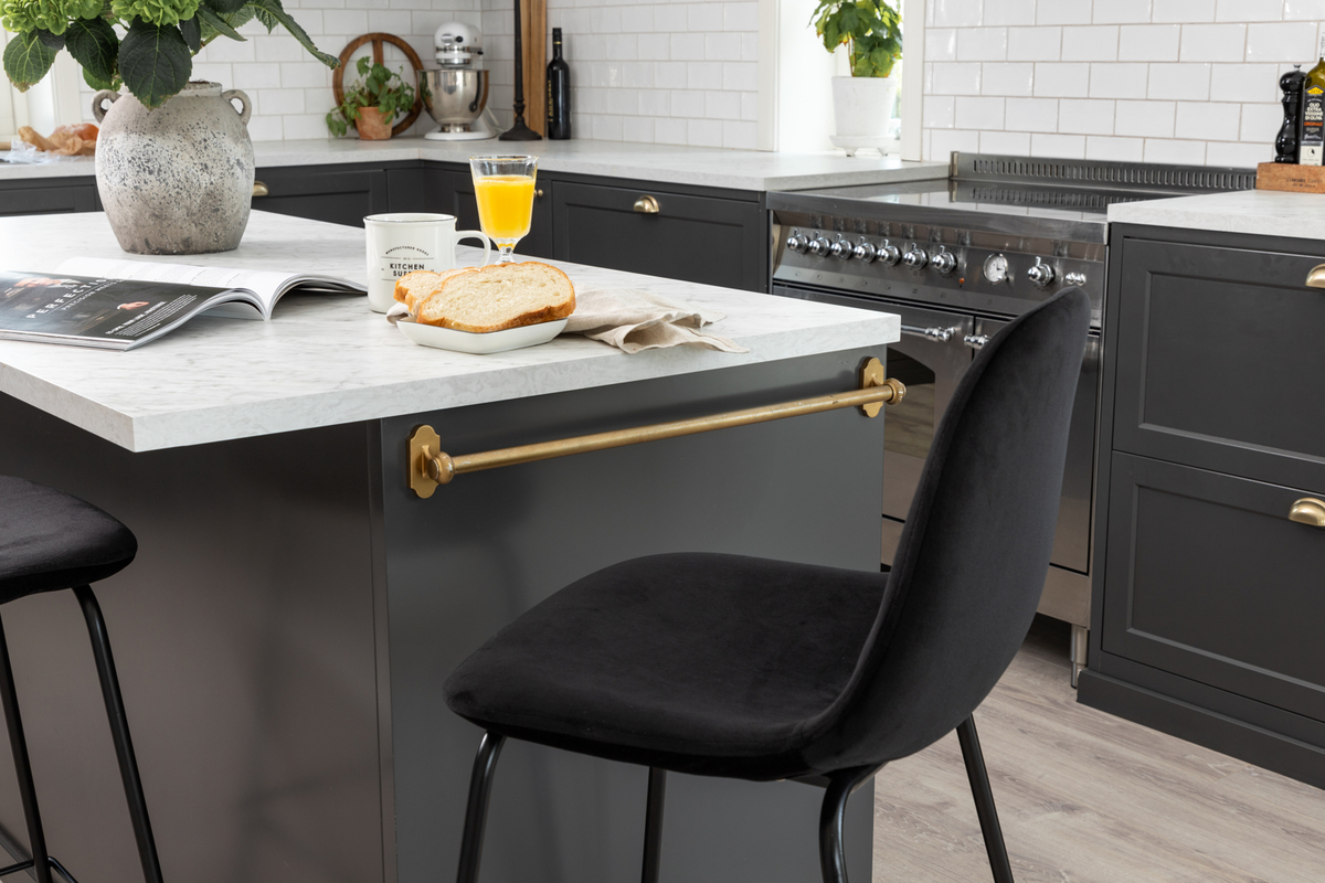 Baari-tuoli 'Eidsberg' - Musta