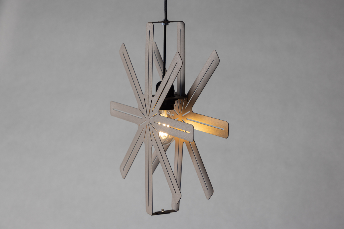 Adventtitähti 'Gotland' - Ruskea