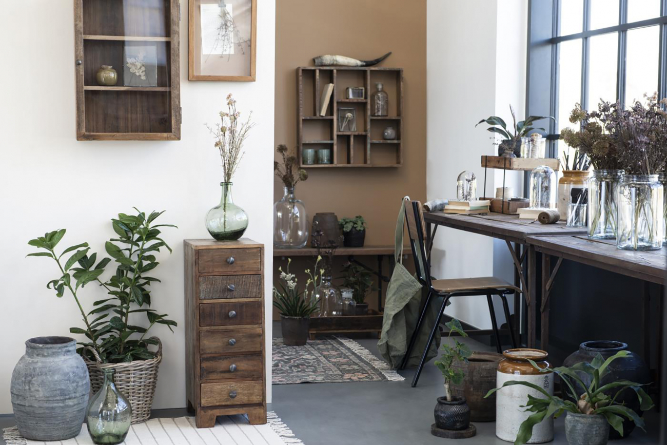 Seinähylly 'Unique' - Kierrätetty Puu/Vintage