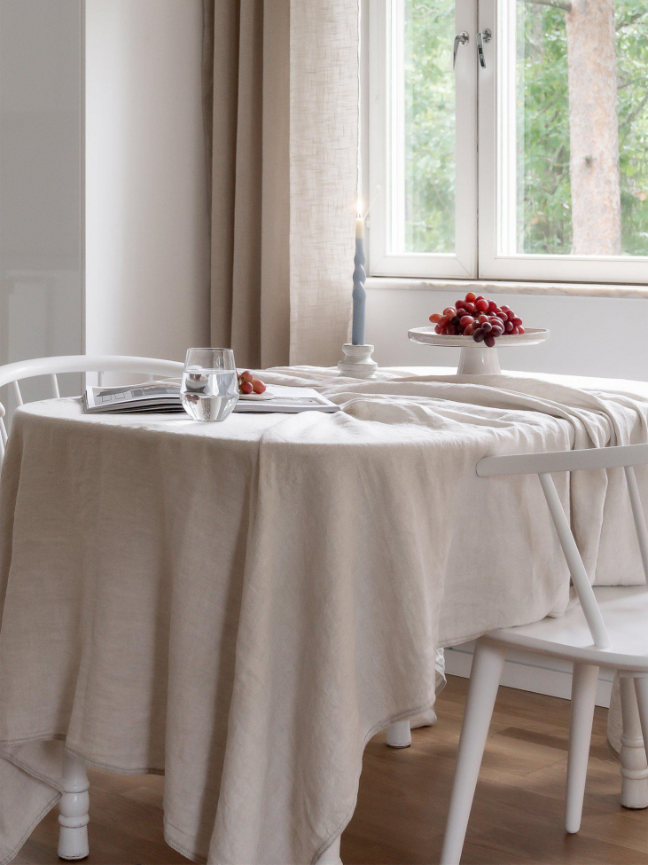 Pöytäliina 'Julie' 145x280 - Pellava/Valkoinen