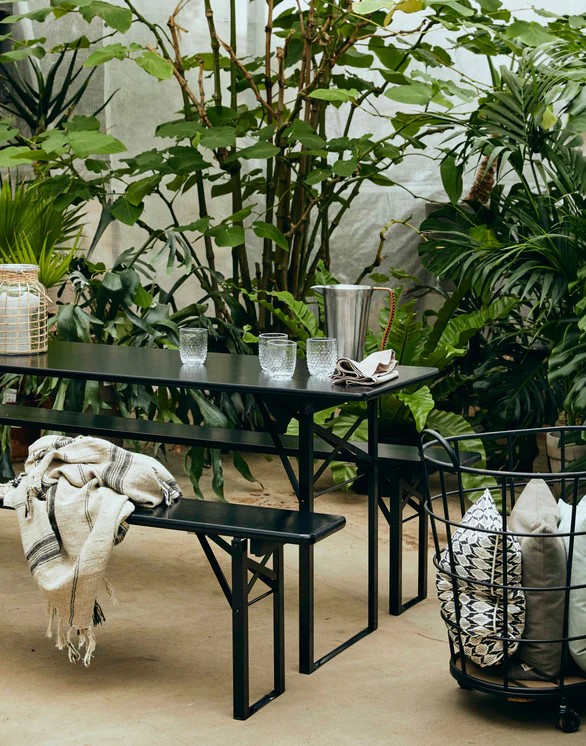 Pöytä ja penkit 'Garden' 220x60cm - Musta