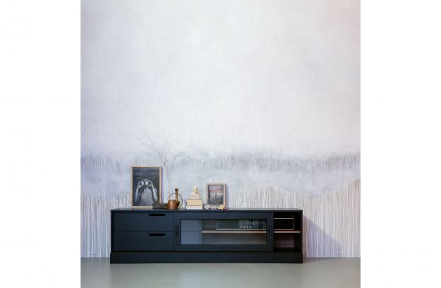 TV-taso 'James' - Musta