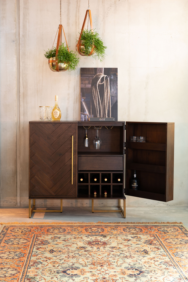 Lipasto 'Class' - Ruskea