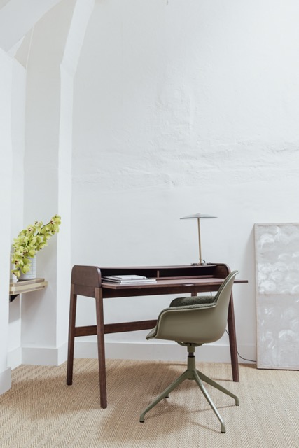 Pöytävalaisin 'Float' 30x30 - Kulta