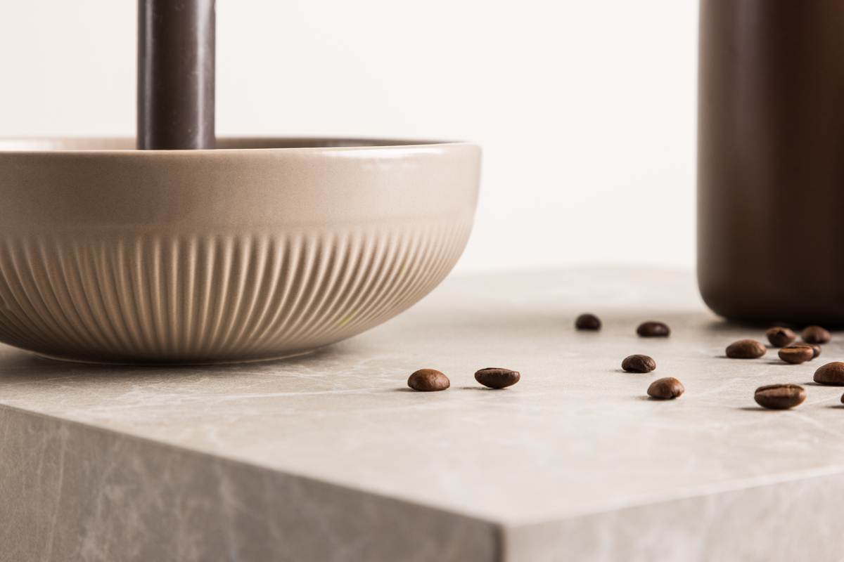 Kynttilänjalka 'Manarola' 18cm - Beige