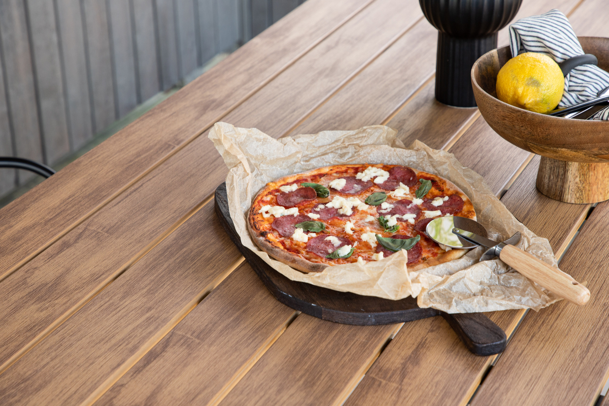 Pöytä 'Nordanå' - Musta