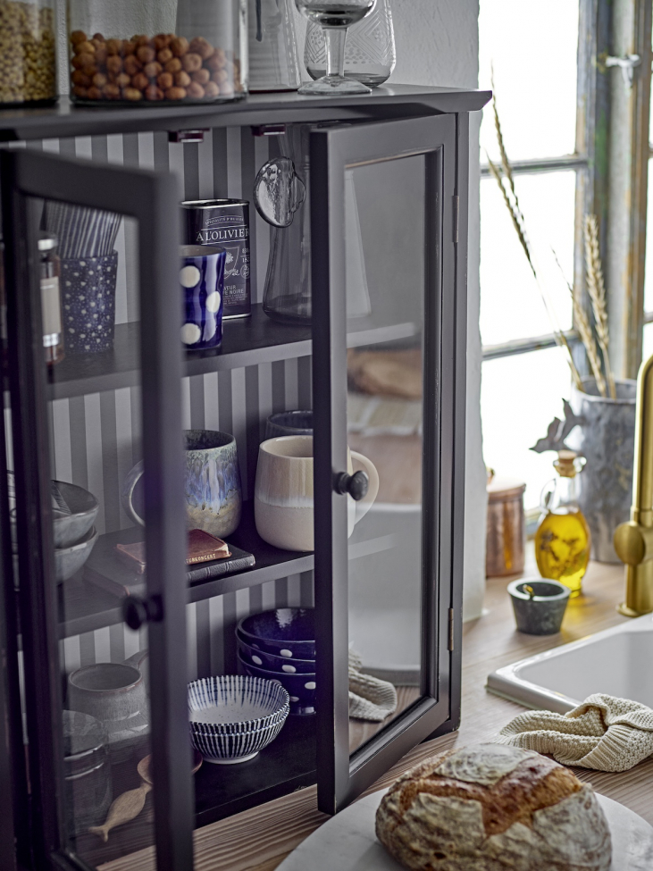 Vaatekaappi 'Hazem' – musta