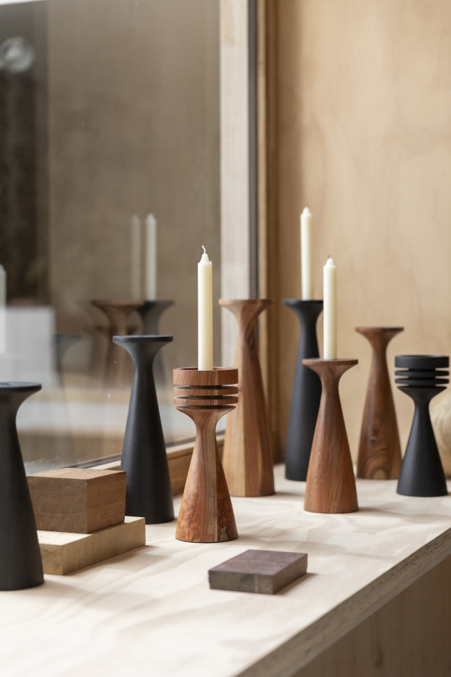 Valaisin 'Hoover' - Musta