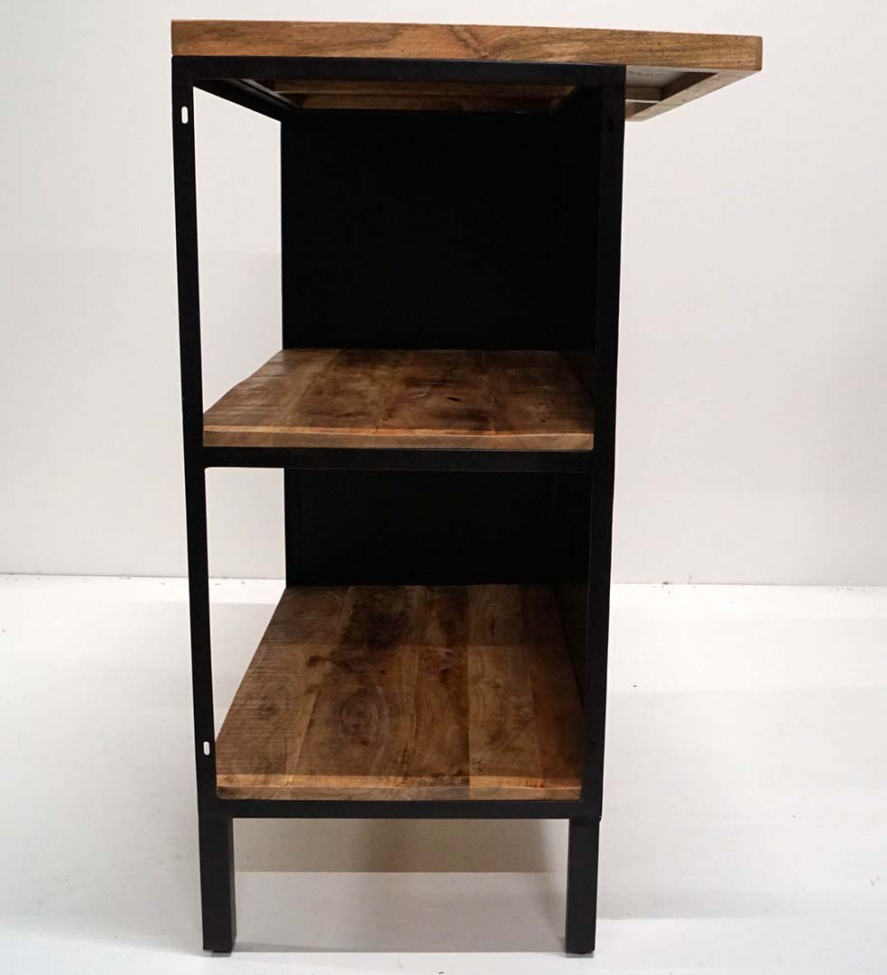 Baari 'Zanzibar' - Vasemmalle