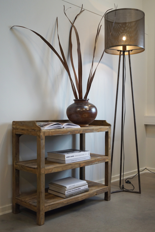 Lattiavalaisin 'Raw' - Metalli