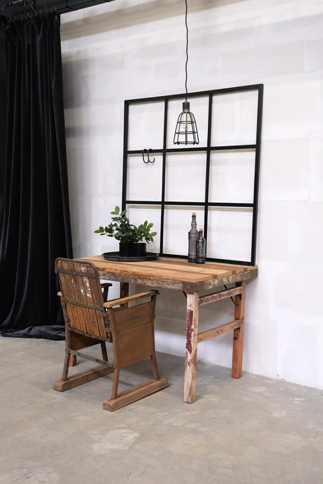 Teollinen seinä 'New York' S - Musta