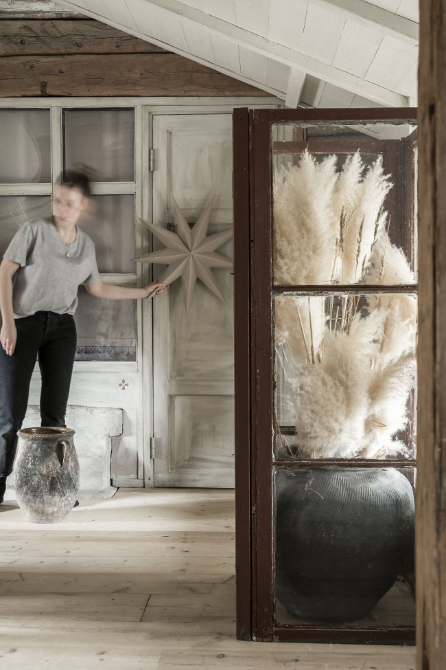 Adventtähti 'Boris' - Tummanharmaa