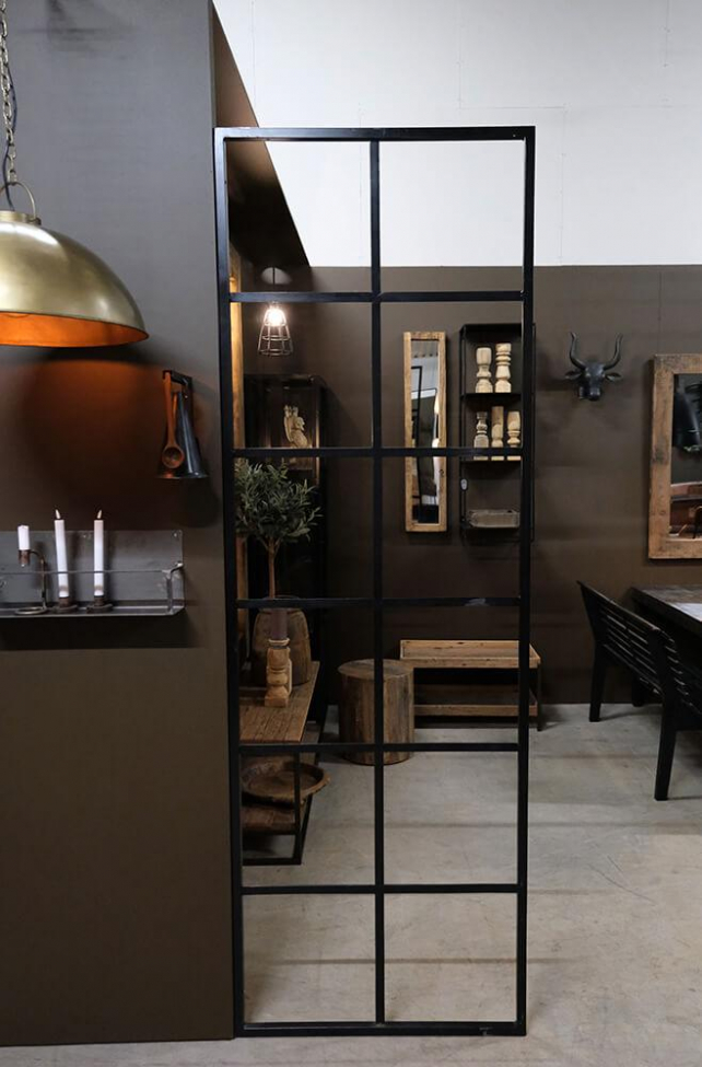 Teollinen seinä 'New York' L - Musta